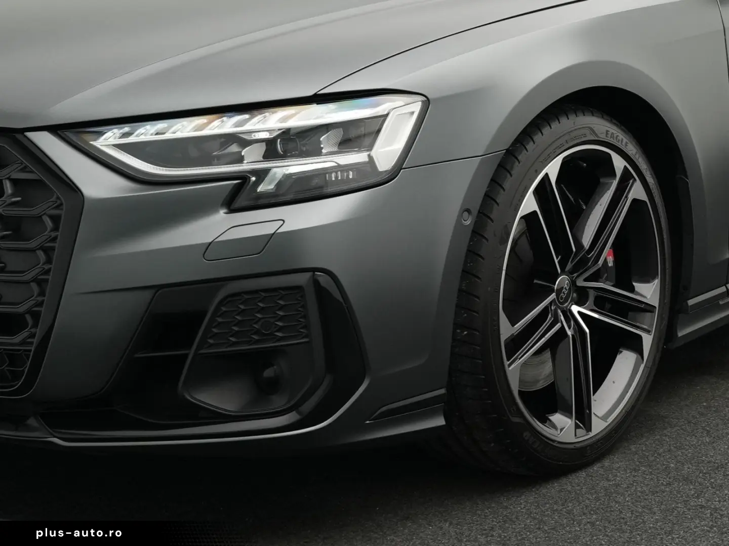 AUDI S8 TFSI quattro  MATRIX PANO AHK B&O StdHz