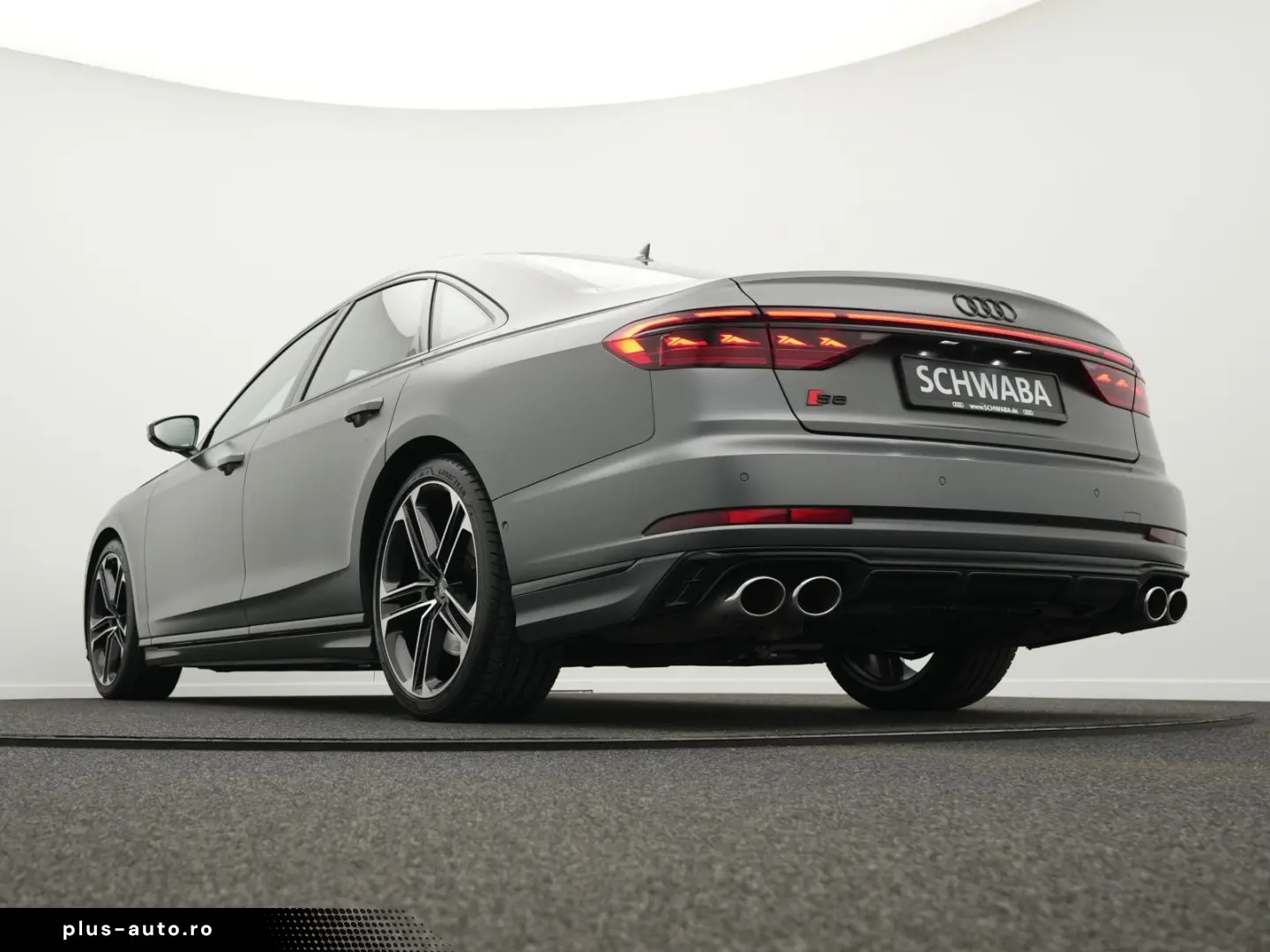AUDI S8 TFSI quattro  MATRIX PANO AHK B&O StdHz