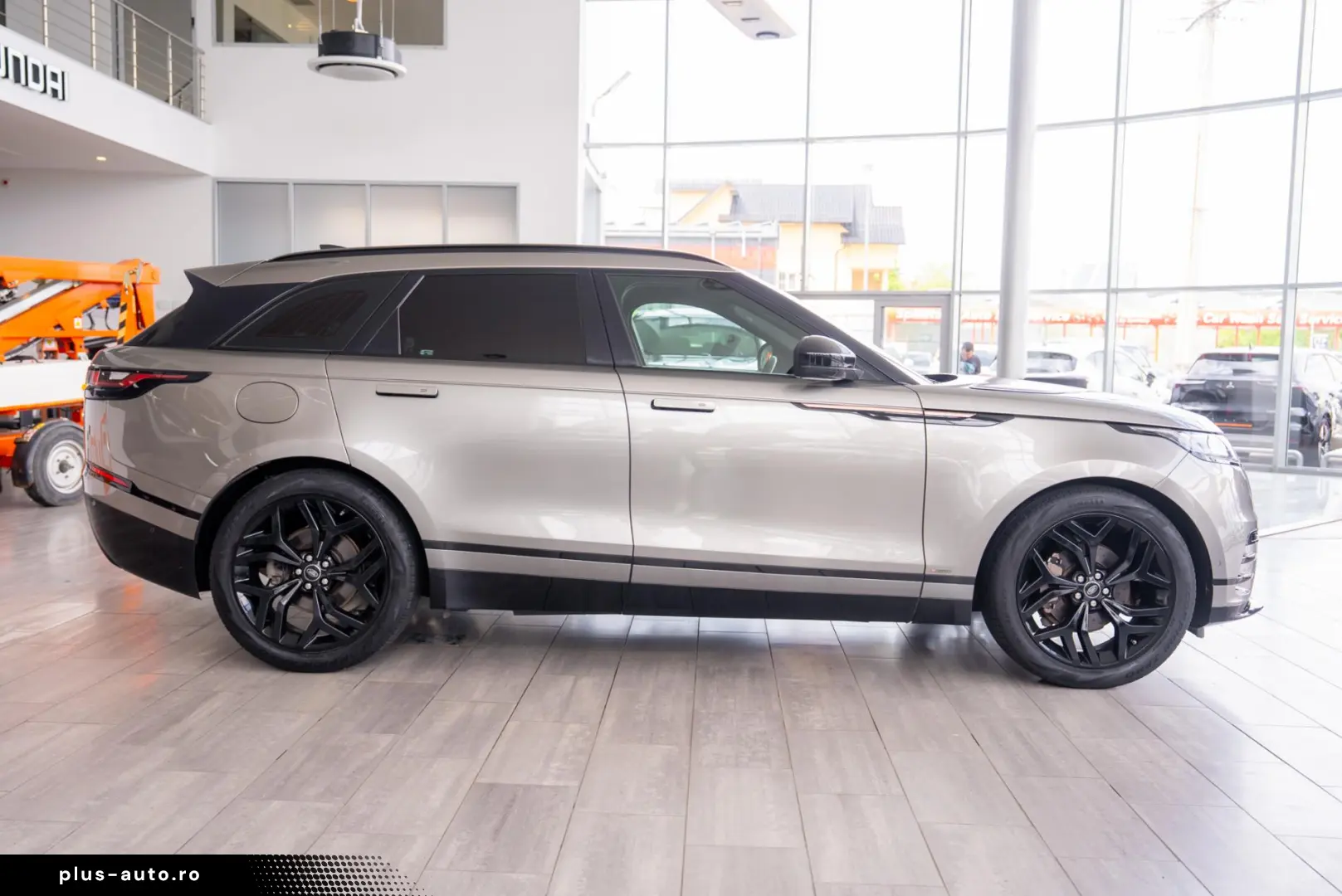 Land Rover Range Rover Velar 2.0L I4 DSL HIGH DOHC