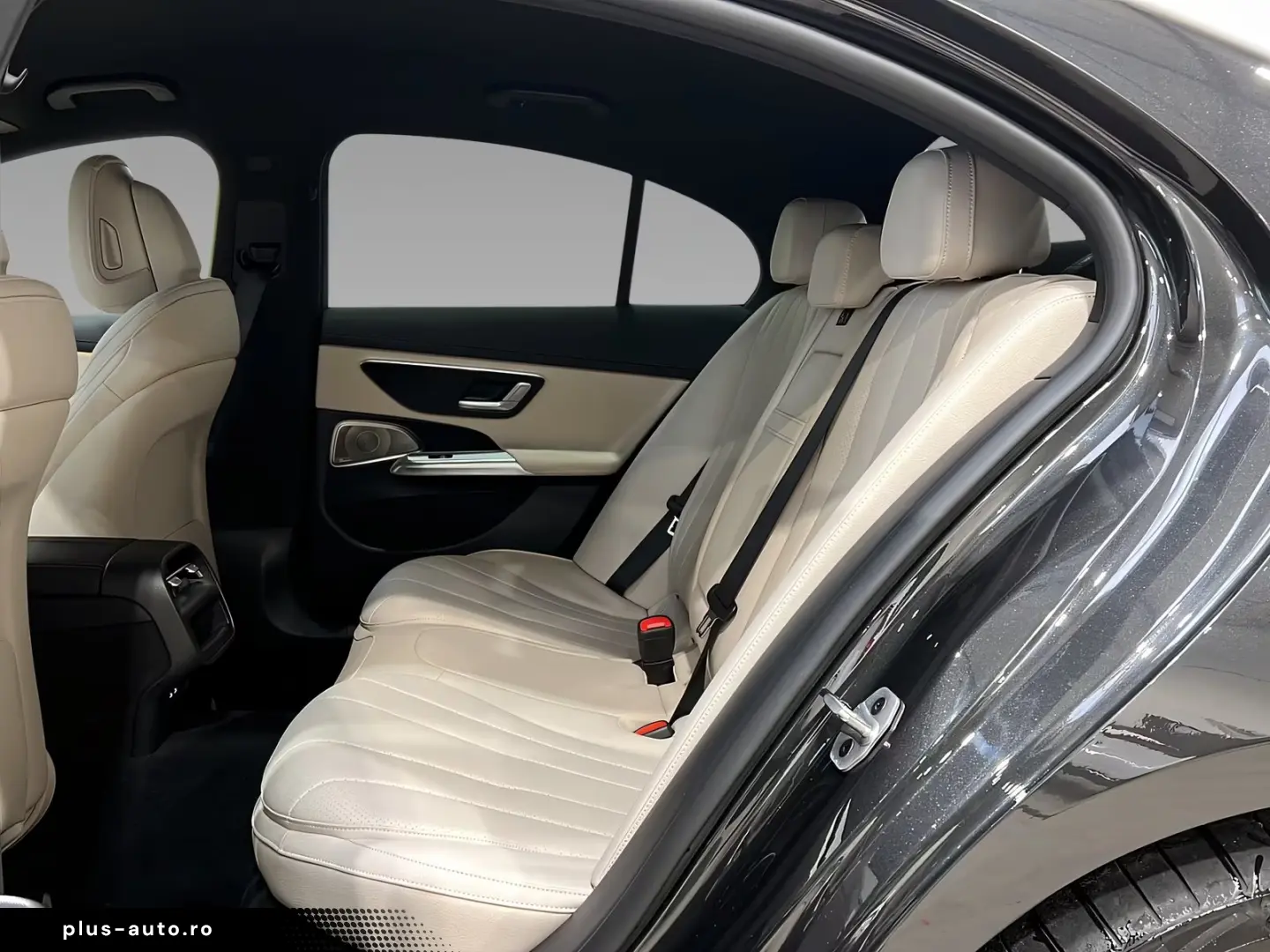 Mercedes-Benz E 220 d AMG DIGITAL DISTRO Burme Memo HuD 360