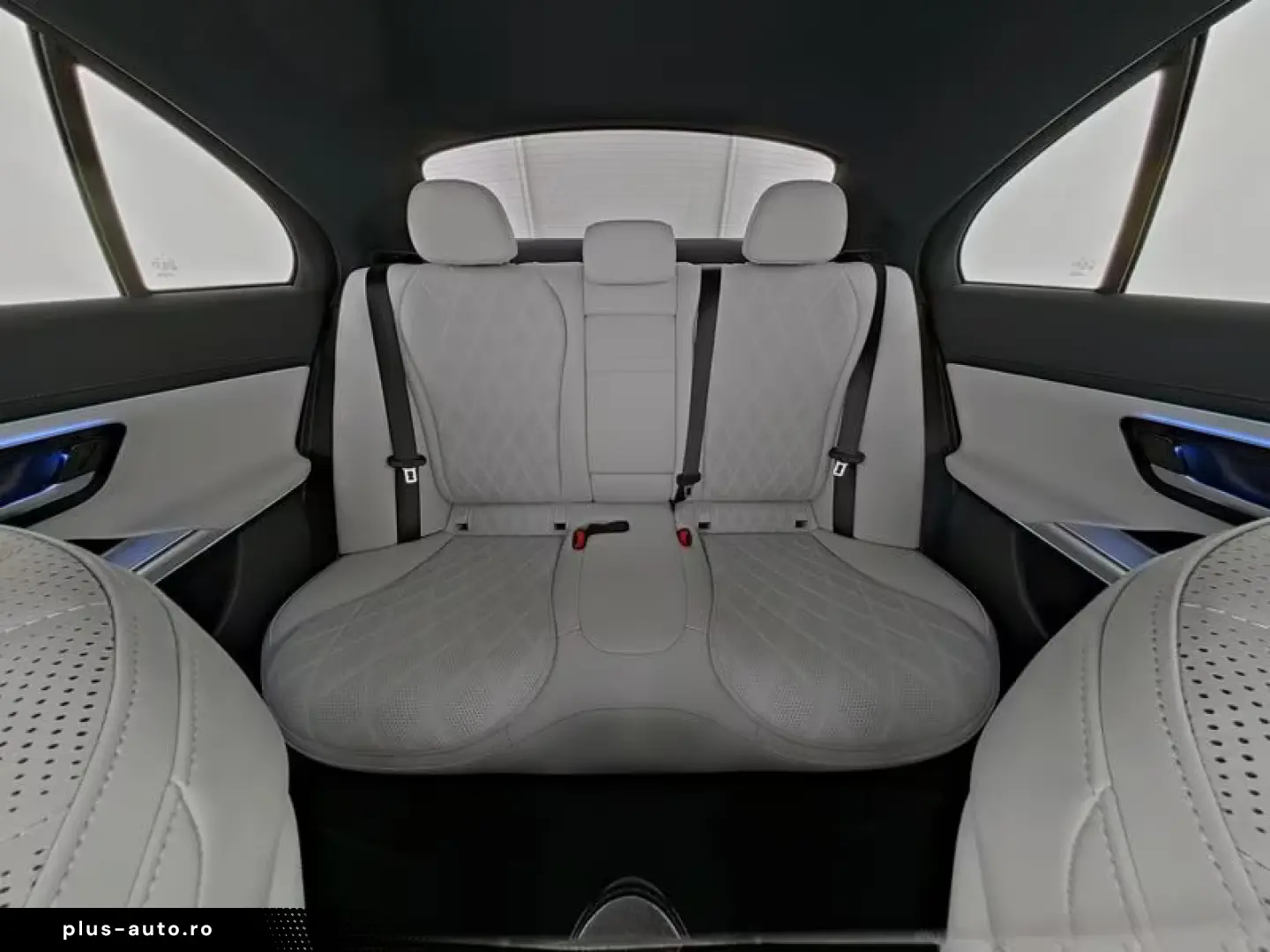 Mercedes-Benz E 220 d AMG Superscreen Airmatic HAL360
