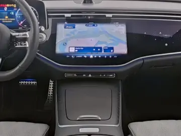 Mercedes-Benz E 220 d AMG Superscreen Airmatic HAL360