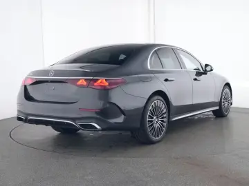 Mercedes-Benz E 220 d AMG Superscreen Airmatic HAL360
