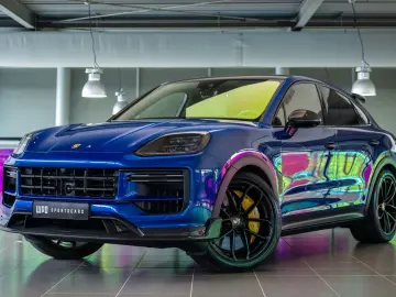 PORSCHE Cayenne Coupé 4.0 Turbo E-Hybrid GT PTS
