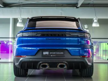 PORSCHE Cayenne Coupé 4.0 Turbo E-Hybrid GT PTS