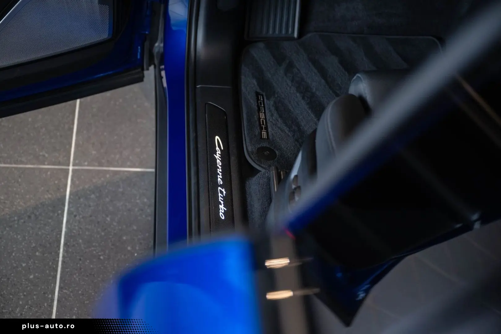 PORSCHE Cayenne Coupé 4.0 Turbo E-Hybrid GT PTS