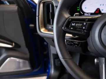 PORSCHE Cayenne Coupé 4.0 Turbo E-Hybrid GT PTS