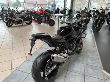 BMW S1000RR TRACK-BASE