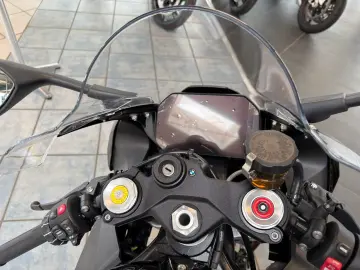 BMW S1000RR TRACK-BASE