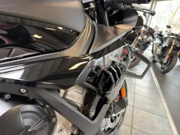 BMW S1000RR TRACK-BASE