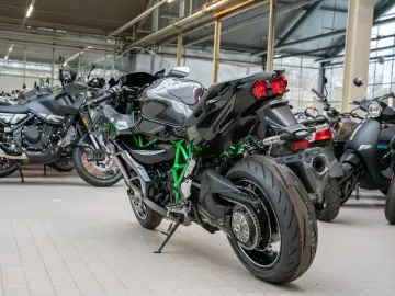 KAWASAKI Ninja H2 SX SE  Mod 2026  4 JAHRE GARANTIE