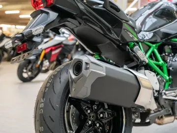 KAWASAKI Ninja H2 SX SE  Mod 2026  4 JAHRE GARANTIE