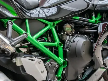 KAWASAKI Ninja H2 SX SE  Mod 2026  4 JAHRE GARANTIE