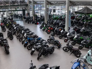 KAWASAKI Ninja H2 SX SE  Mod 2026  4 JAHRE GARANTIE