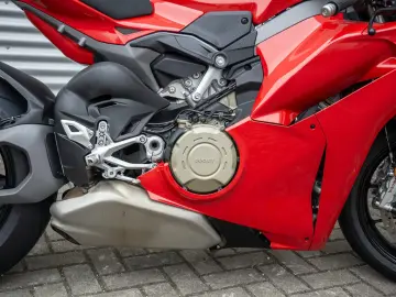 DUCATI PanigaleV4