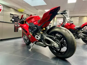 DUCATI Panigale V4 S