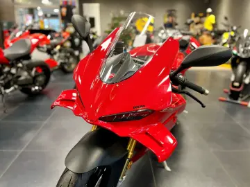 DUCATI Panigale V4 S