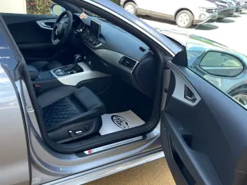 Audi A7 3.0TDI  320CP  SLINE  Matrix  Piele  Bose  SoftClose