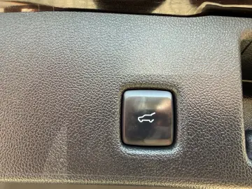 Ford  Kuga 2.5 Duratec FHEV AWD ST-Line X Hybrid