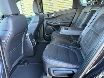 Ford  Kuga 2.5 Duratec FHEV AWD ST-Line X Hybrid
