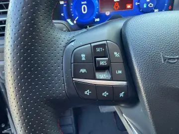 Ford  Kuga 2.5 Duratec FHEV AWD ST-Line X Hybrid