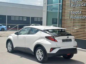 Toyota C-HR 1.8 HYBRID 122 CP CVT