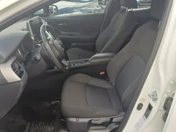 Toyota C-HR 1.8 HYBRID 122 CP CVT