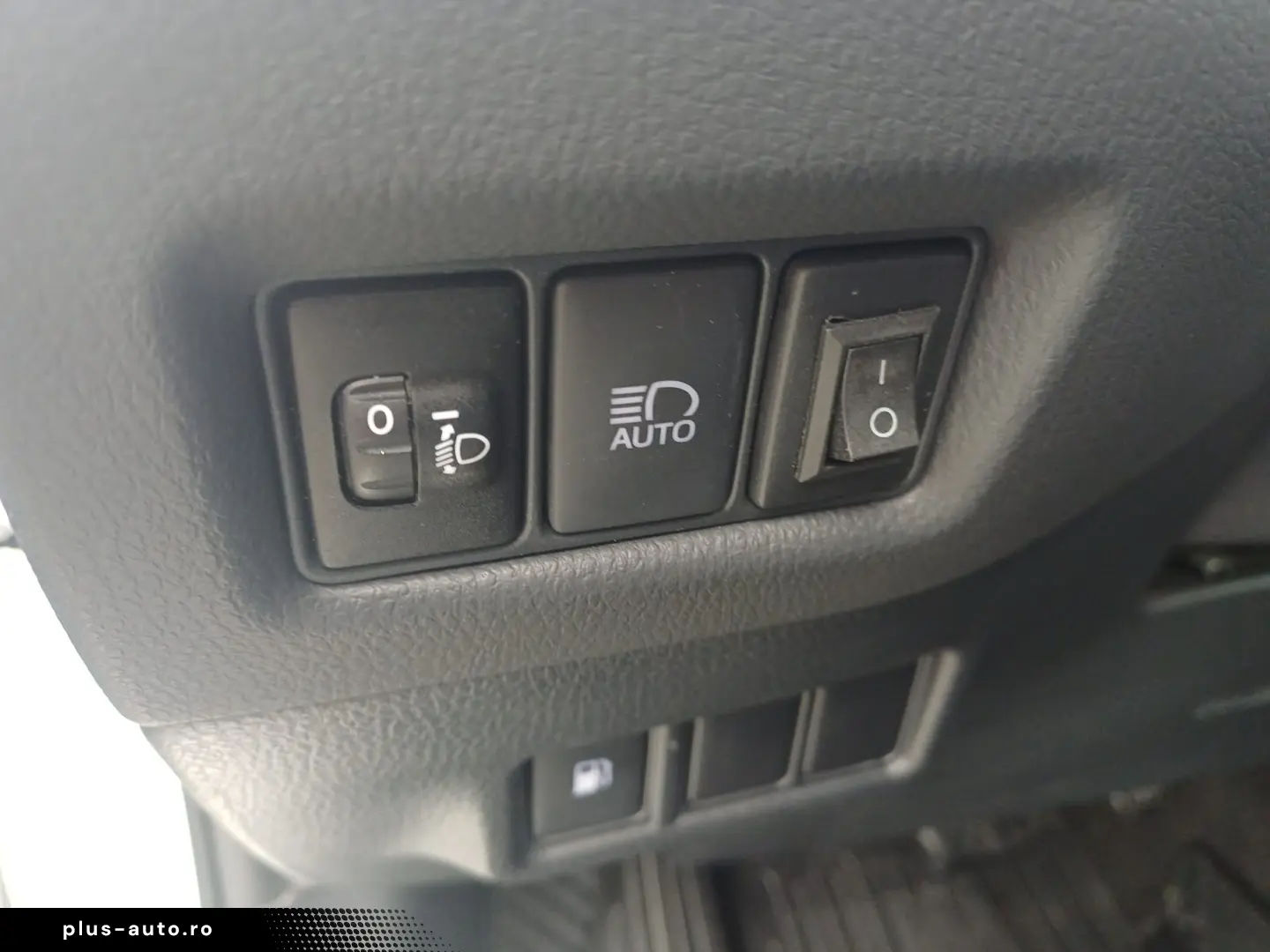 Toyota C-HR 1.8 HYBRID 122 CP CVT