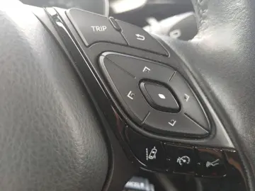 Toyota C-HR 1.8 HYBRID 122 CP CVT