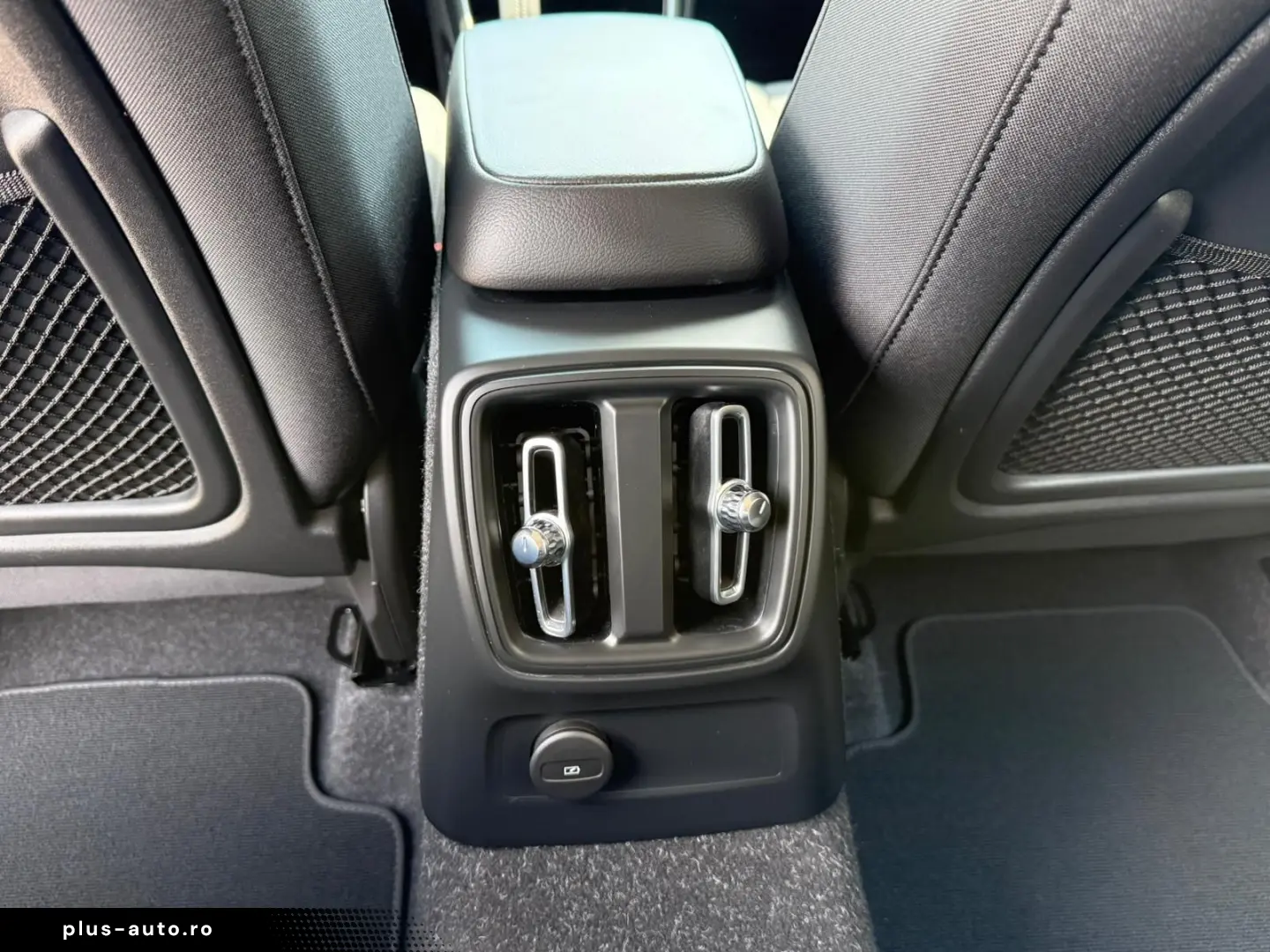 Volvo Xc-40