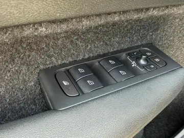 Volvo Xc-40