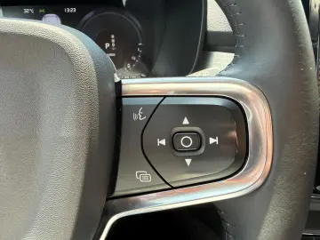 Volvo Xc-40