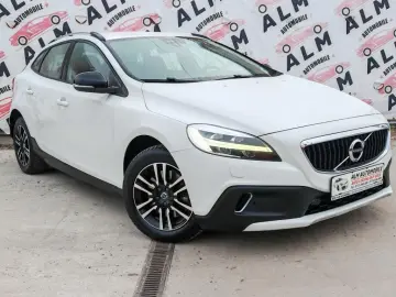 Volvo V40 Automat Crosscountry 2018 - Rate   Credit   Garant