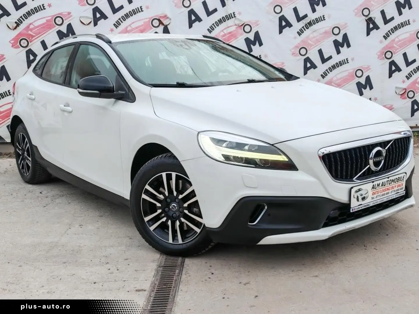 Volvo V40 Automat Crosscountry 2018 - Rate   Credit   Garant
