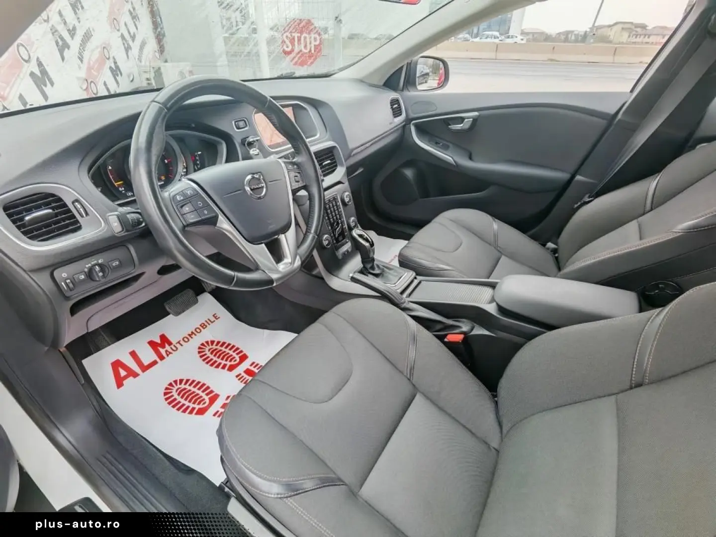 Volvo V40 Automat Crosscountry 2018 - Rate   Credit   Garant