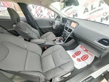 Volvo V40 Automat Crosscountry 2018 - Rate   Credit   Garant