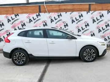 Volvo V40 Automat Crosscountry 2018 - Rate   Credit   Garant