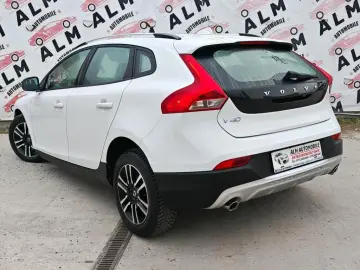 Volvo V40 Automat Crosscountry 2018 - Rate   Credit   Garant