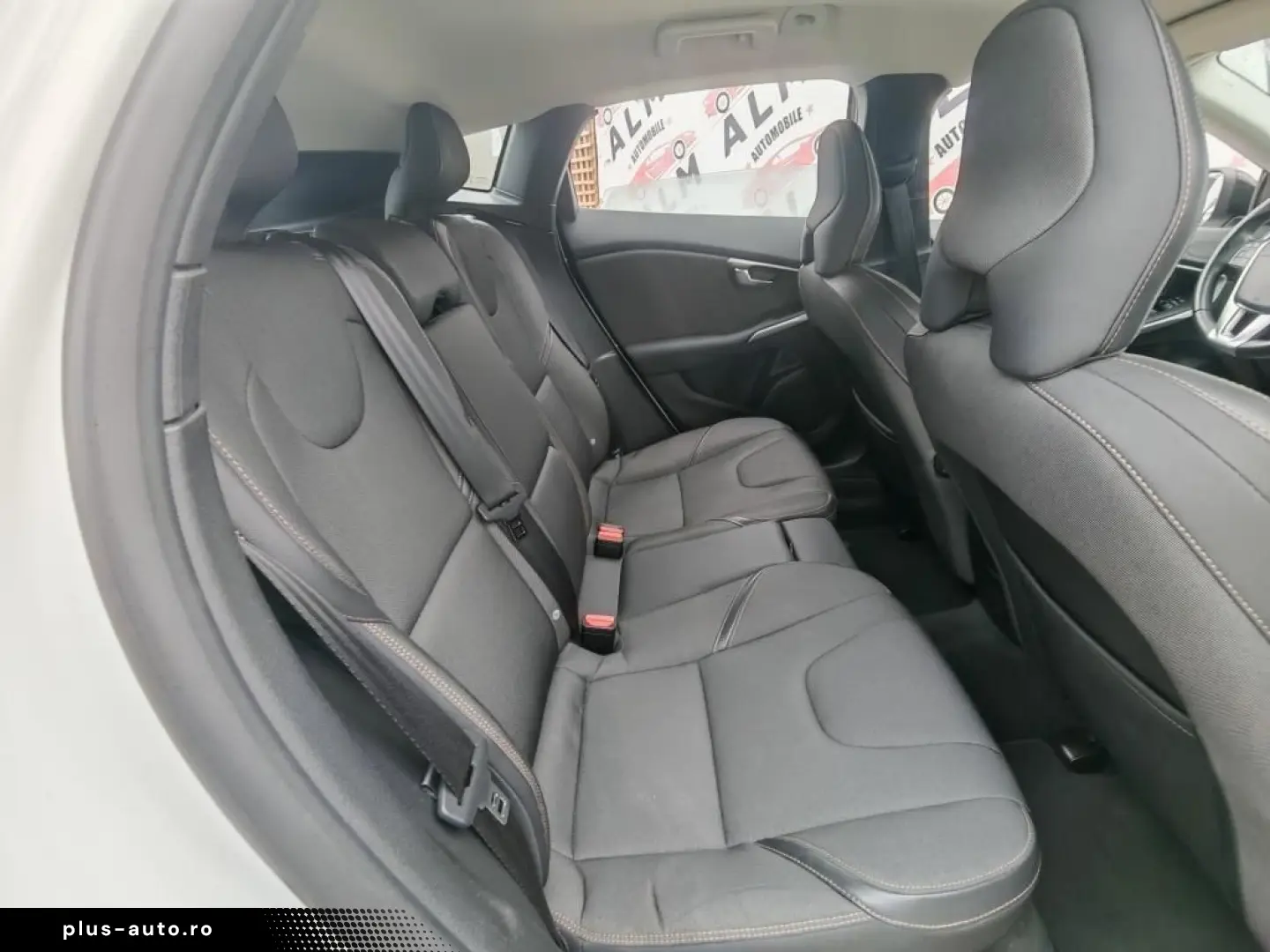 Volvo V40 Automat Crosscountry 2018 - Rate   Credit   Garant