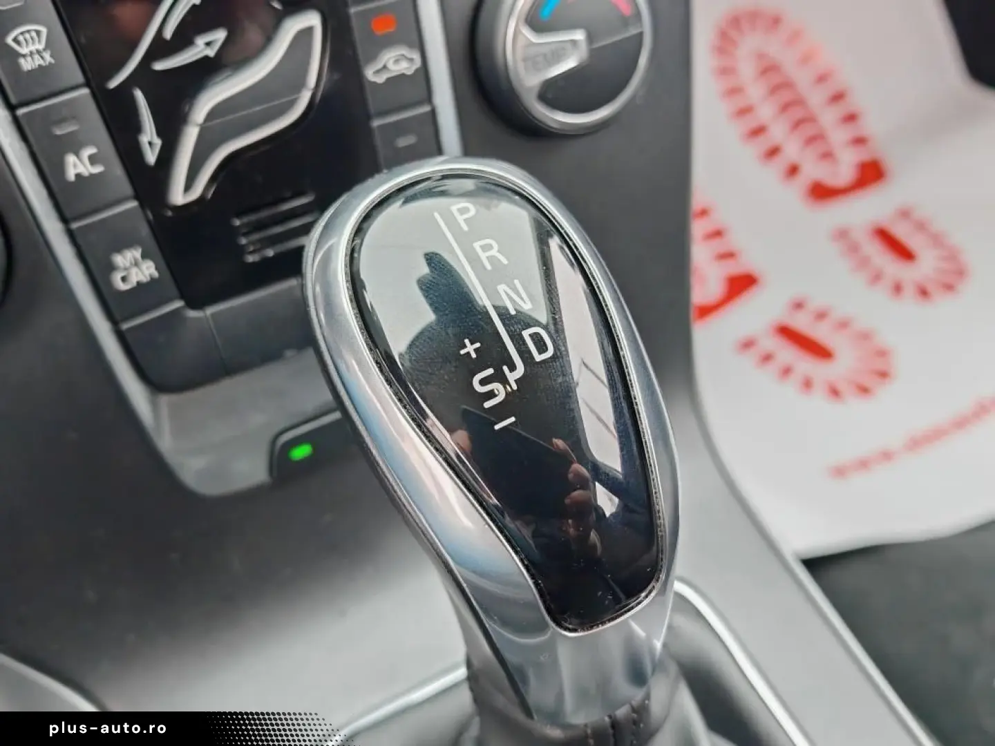 Volvo V40 Automat Crosscountry 2018 - Rate   Credit   Garant