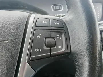 Volvo V40 Automat Crosscountry 2018 - Rate   Credit   Garant