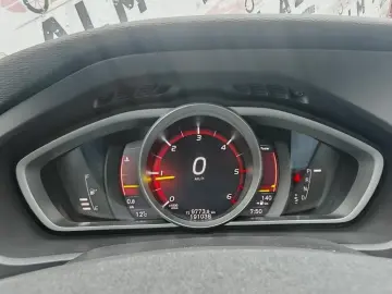 Volvo V40 Automat Crosscountry 2018 - Rate   Credit   Garant