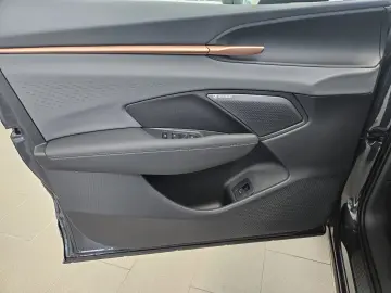 Noul Cupra Terramar 1.5 e-TSI DSG7 MHEV 150CP
