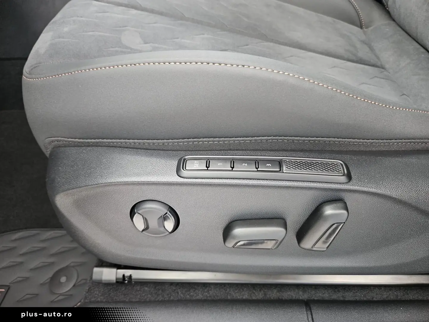 Noul Cupra Terramar 1.5 e-TSI DSG7 MHEV 150CP
