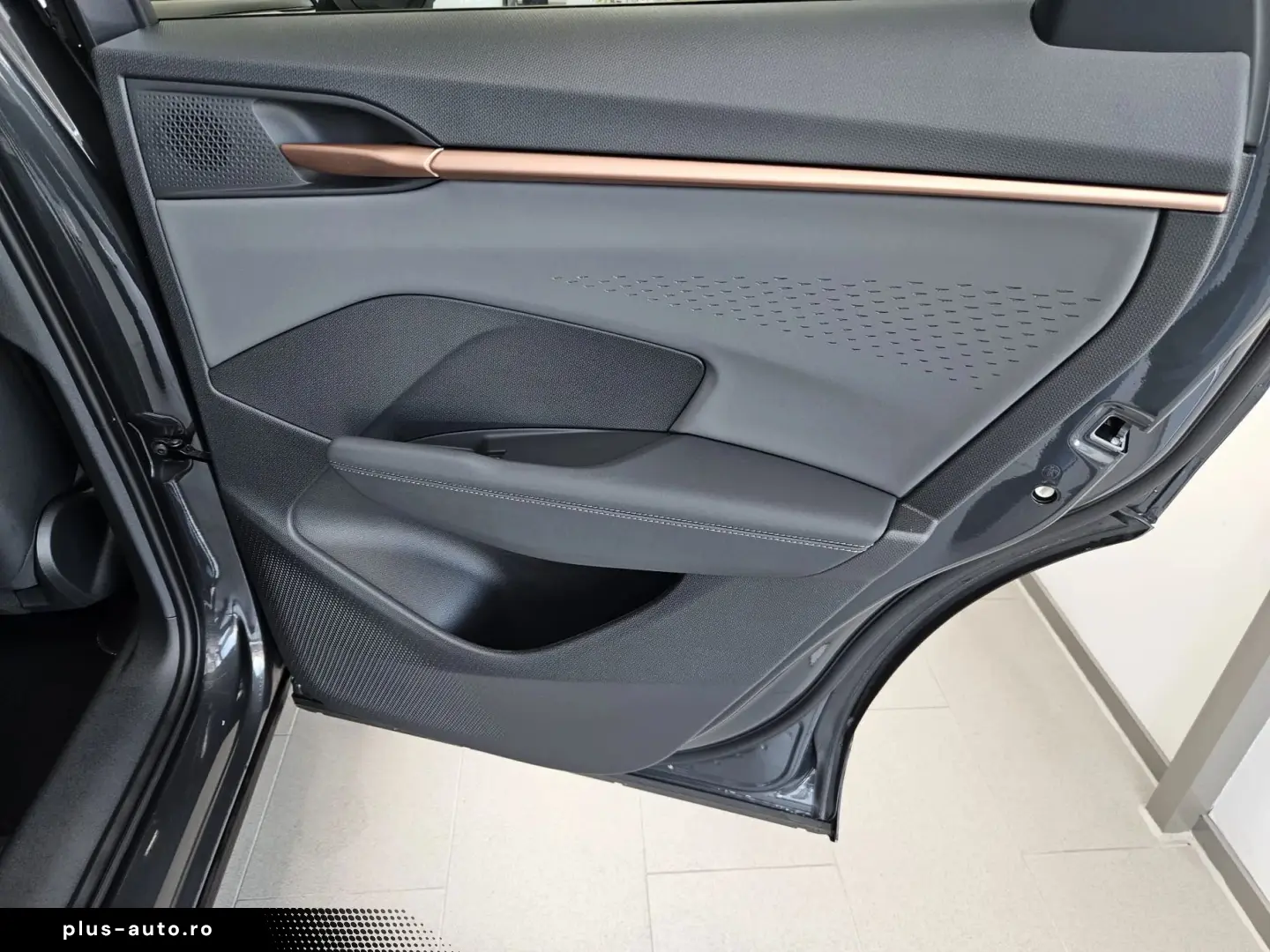 Noul Cupra Terramar 1.5 e-TSI DSG7 MHEV 150CP