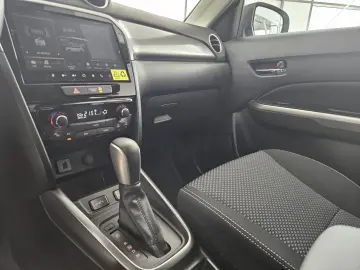 Suzuki Vitara 1.4 Boosterjet 6AT MHEV Passion 110CP