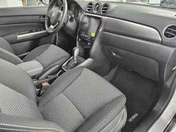 Suzuki Vitara 1.4 Boosterjet 6AT MHEV Passion 110CP