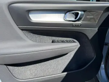 Volvo Xc-40