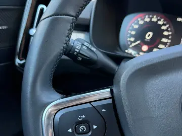 Volvo Xc-40