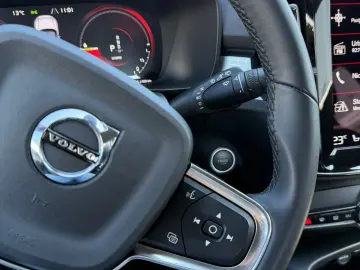 Volvo Xc-40